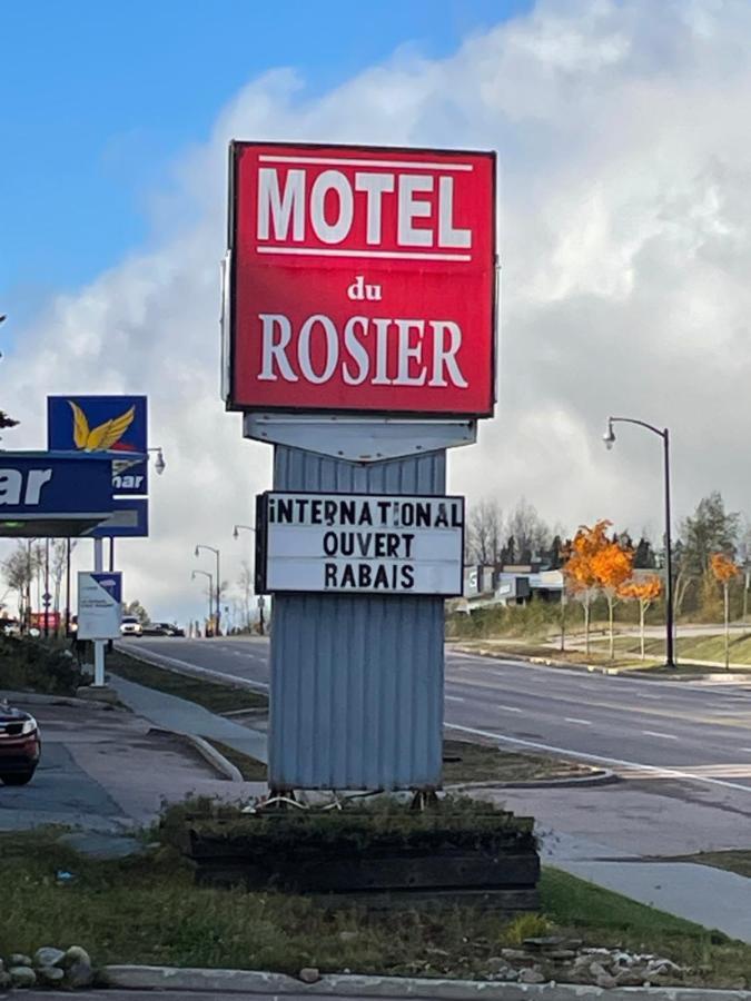 Motel Du Rosier Baie-Comeau Exterior foto